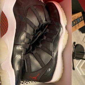 Men's Nike Air Jordan 11 XI Retro 72-10 BlackWhite
